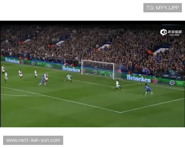 切尔西反抢速度极快，帕尔默远射稍偏